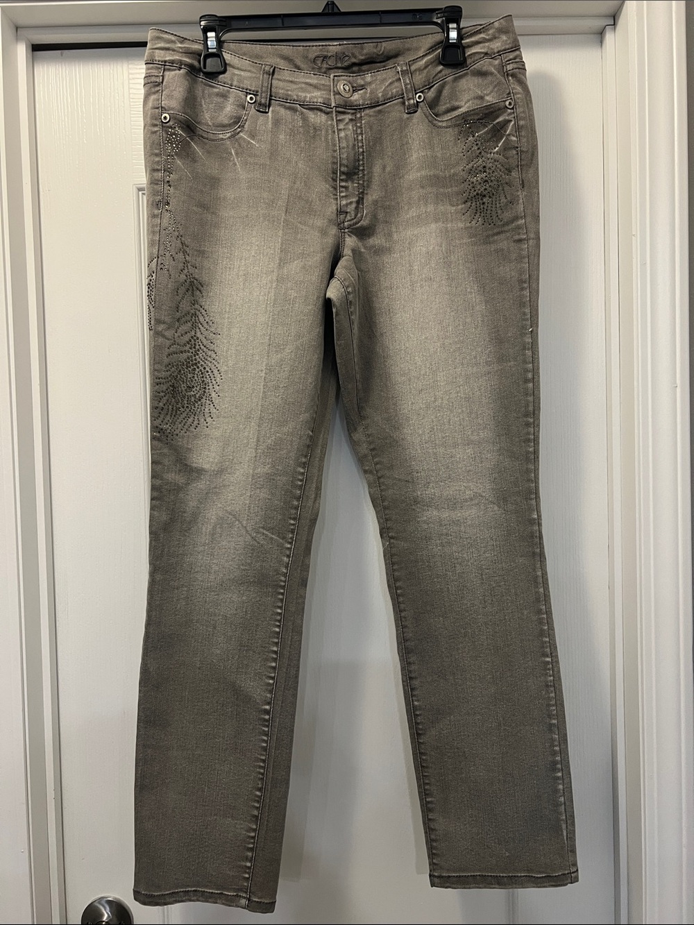 Cache Women's Straight-Leg Jeans in Gray with Subtle Stud Detail